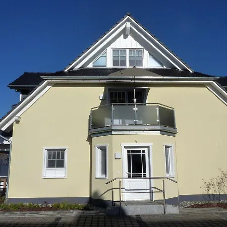 Strand-gut Apartment *